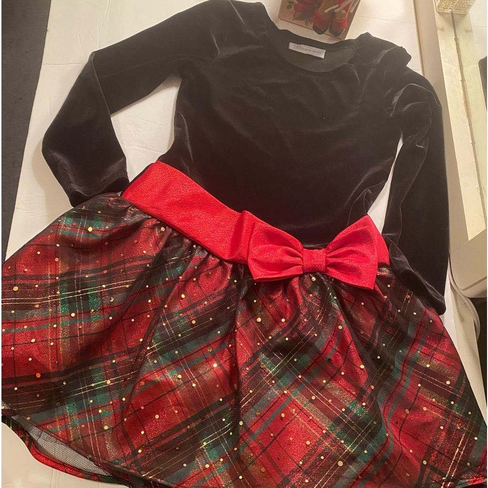 Red/black velvet plaid style dress